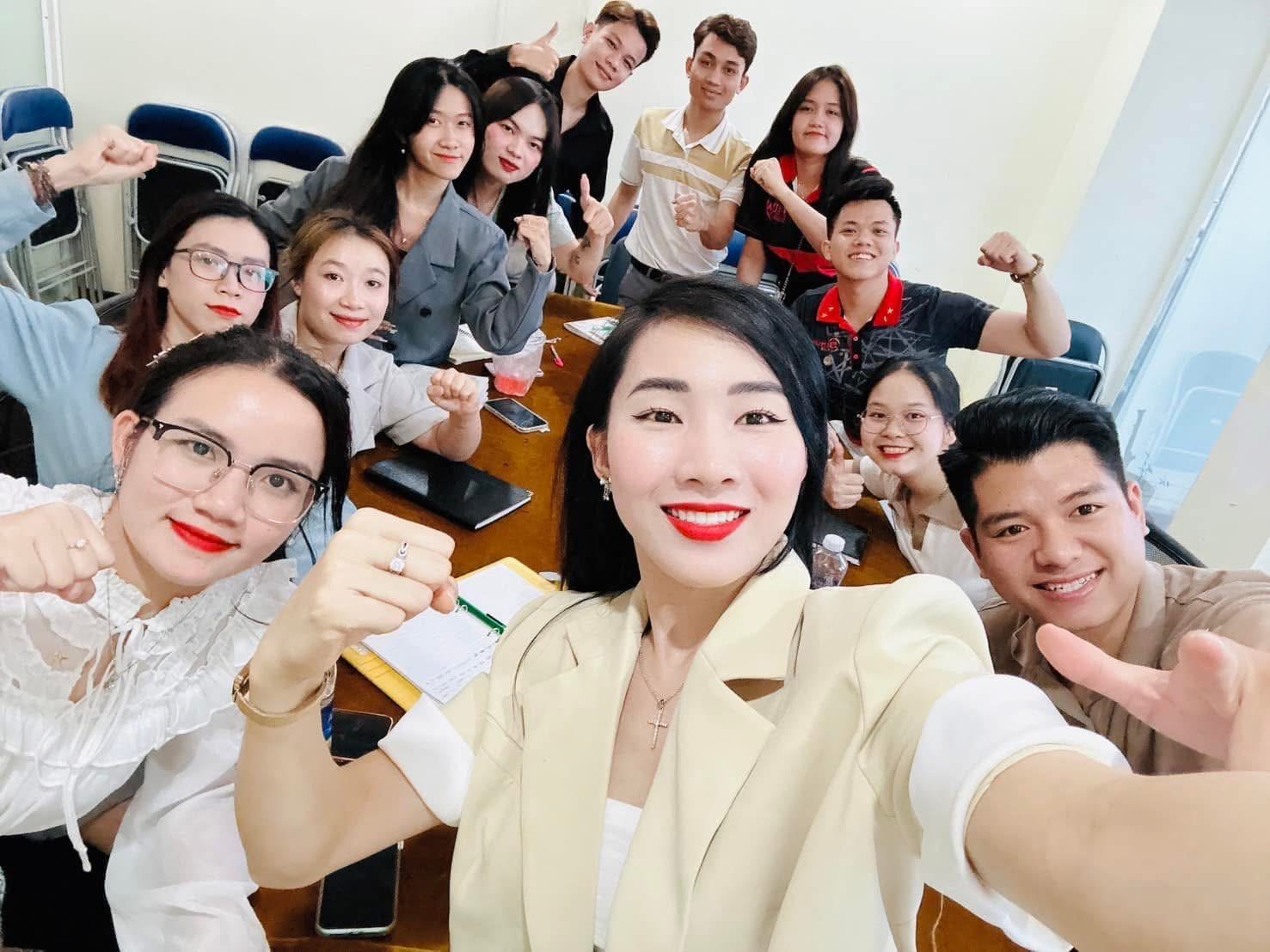 Đụ Đĩ Hoàng Thu Trang cty DSTORE sướng tê cặc. #fY3beAvA