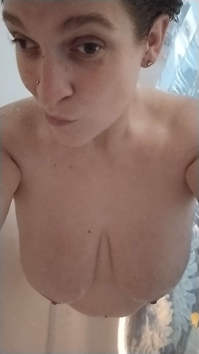 ☆ Cross-Eyed Milf From Illinois With Grade A Melons Shows Off And Toys Her Tight Pussy #IF41f06w