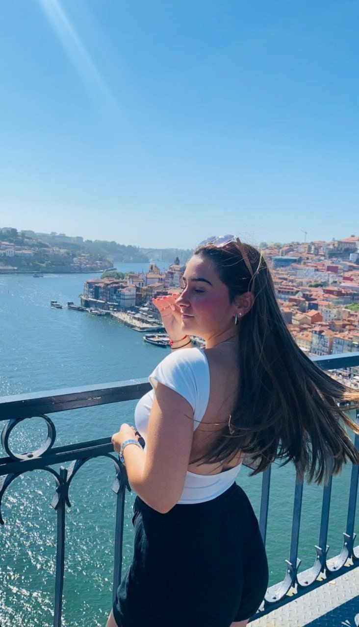 Que rico esta puta masturbense y sáquense toda la leche con ella #mAcm2ePf