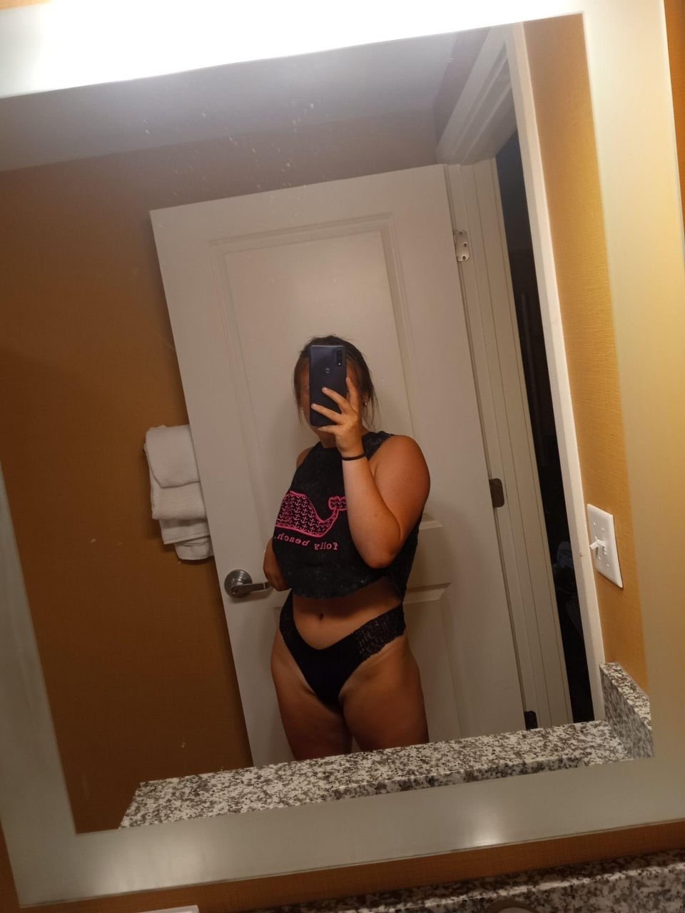 20 year old girlfriend exposed by cuck #ZYoMuOB1